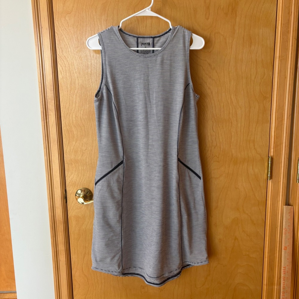 Duluth Trading Co Dress Women Medium Blue Striped Sleeveless Pocket Athletic